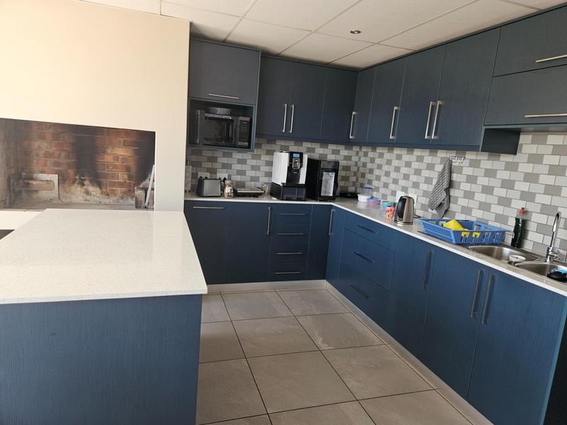 To Let commercial Property for Rent in Montague Gardens Western Cape